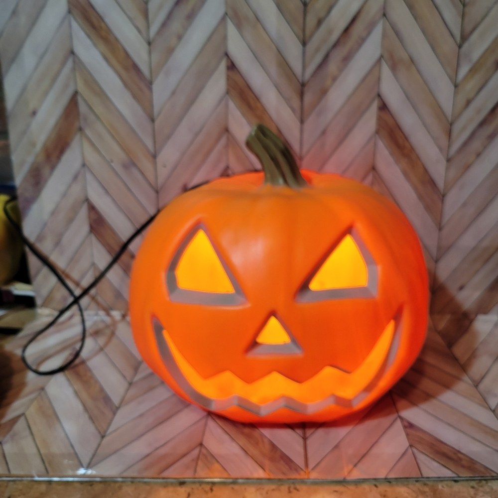 Plastic Gemmy Halloween Pumpkin Jack O Lantern Blow Mold Stem Corded Light